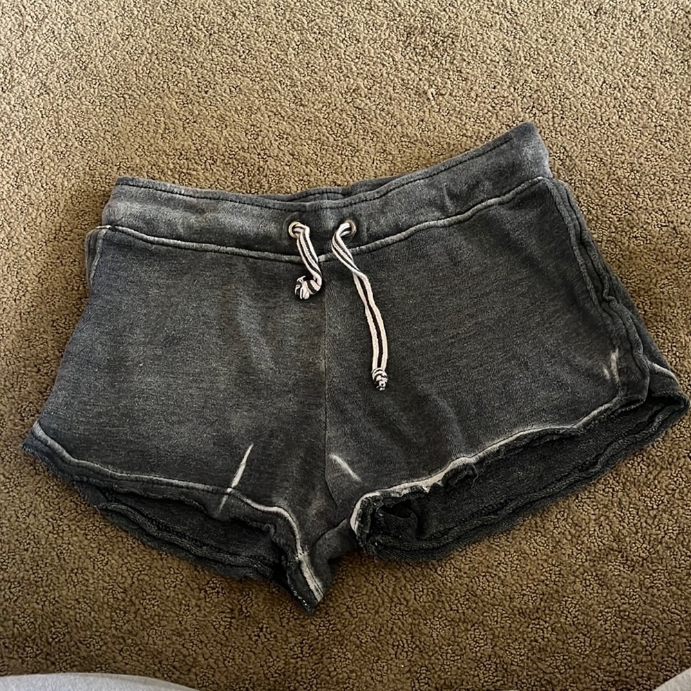 Women’s comfy shorts size medium